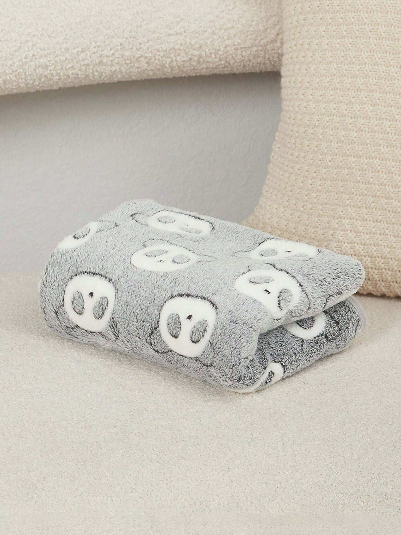 PETSIN Purple Paw Print Blanket