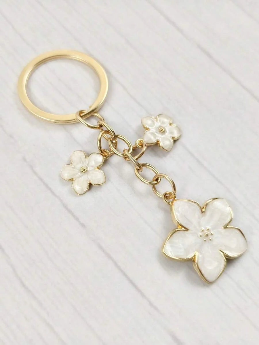 HAILIAN 1pc Sakura Shaped Keychain