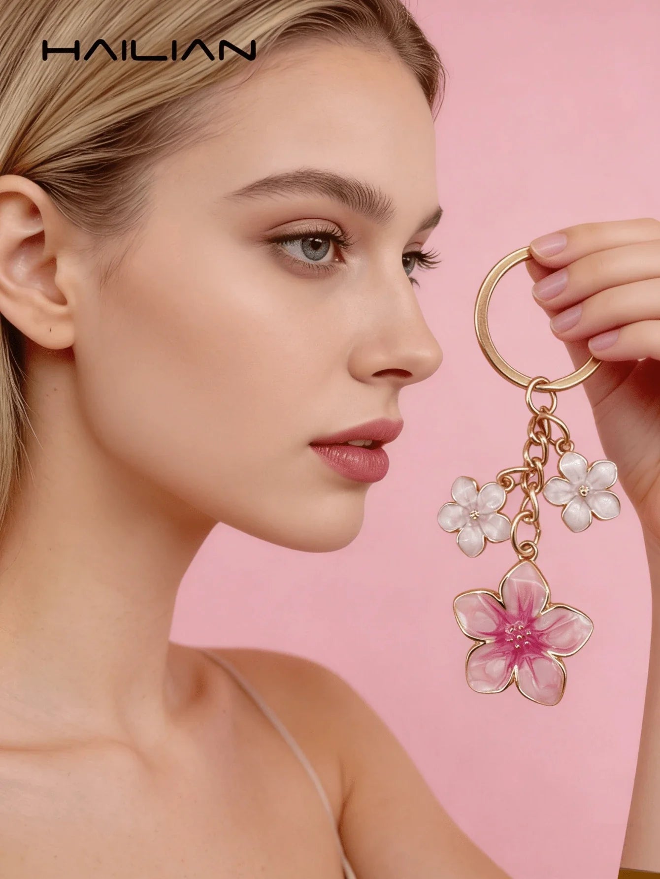 HAILIAN 1pc Sakura Shaped Keychain